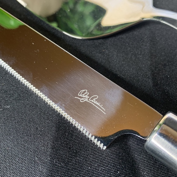 NIB Oleg Cassini cake knife and server with hematite stone filled handles - Picture 7 of 14